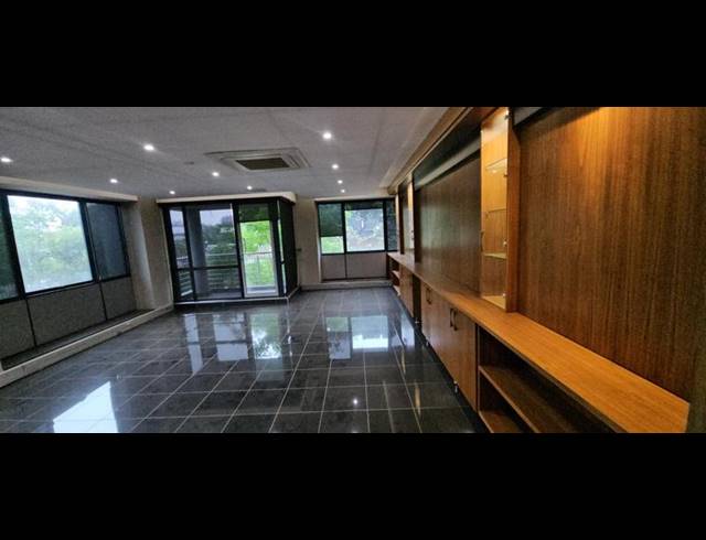 BUSINESS PROPERTY TO RENT IN RANDJESPARK